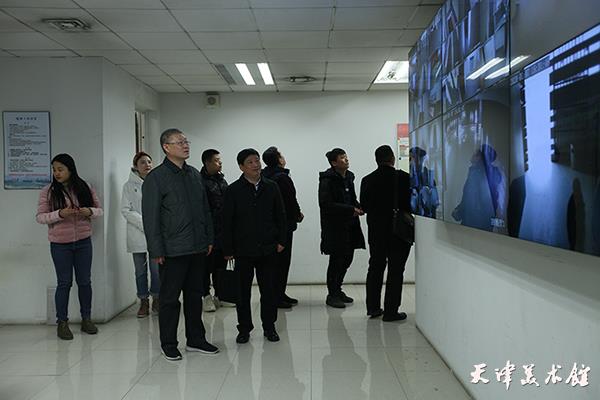 图1-600.jpg